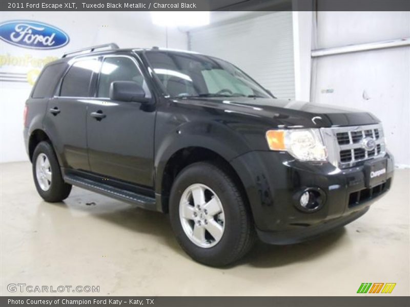Tuxedo Black Metallic / Charcoal Black 2011 Ford Escape XLT