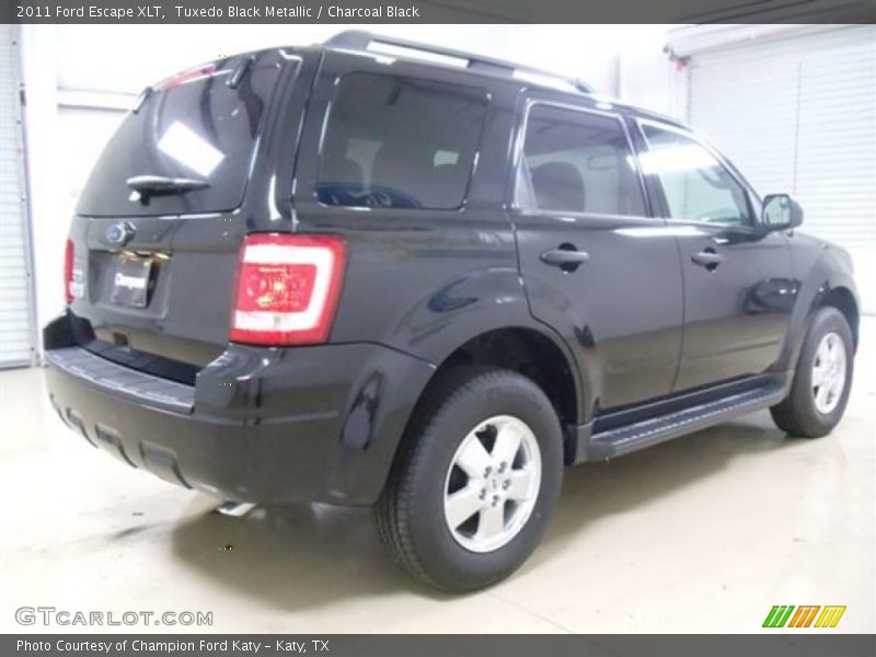 Tuxedo Black Metallic / Charcoal Black 2011 Ford Escape XLT