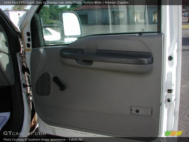 Oxford White / Medium Graphite 1999 Ford F450 Super Duty XL Regular Cab Utility Truck