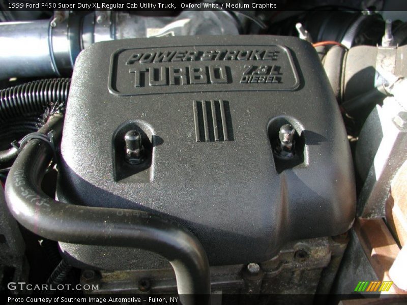 Oxford White / Medium Graphite 1999 Ford F450 Super Duty XL Regular Cab Utility Truck