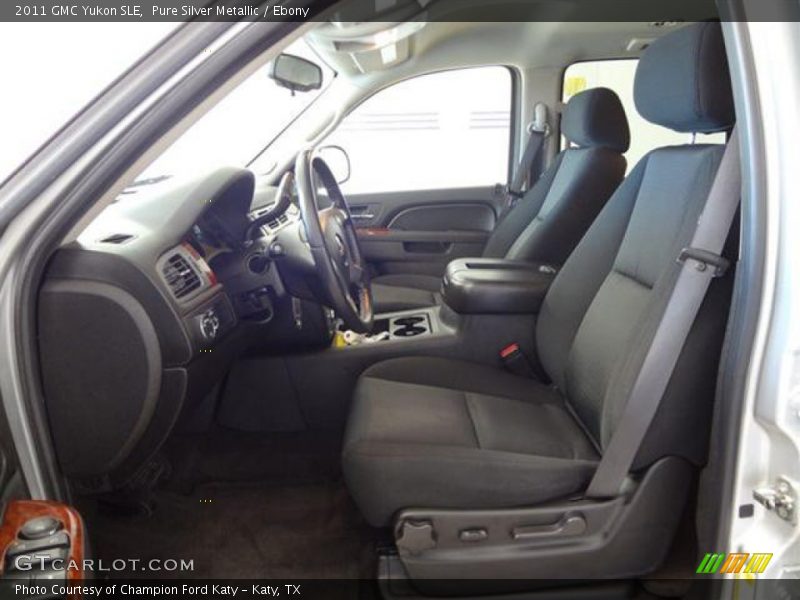 Pure Silver Metallic / Ebony 2011 GMC Yukon SLE