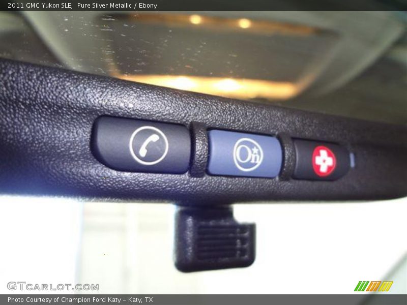 Pure Silver Metallic / Ebony 2011 GMC Yukon SLE