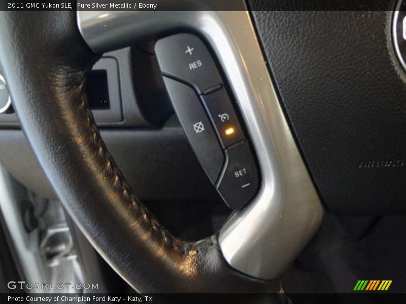 Pure Silver Metallic / Ebony 2011 GMC Yukon SLE