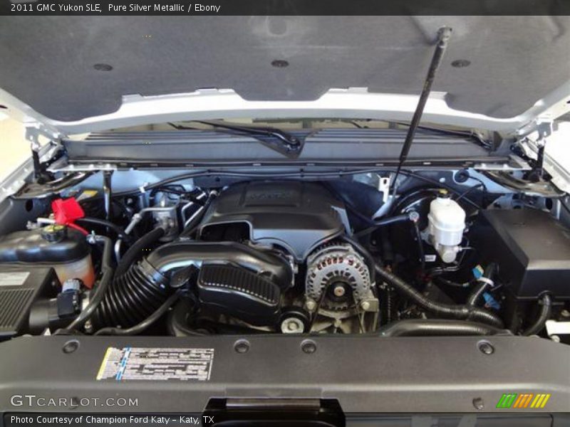 Pure Silver Metallic / Ebony 2011 GMC Yukon SLE