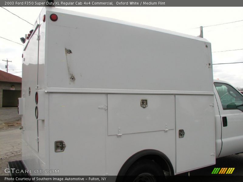 Oxford White / Medium Flint 2003 Ford F350 Super Duty XL Regular Cab 4x4 Commercial