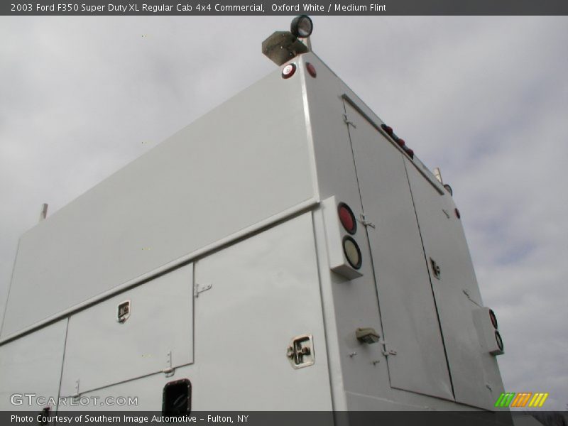Oxford White / Medium Flint 2003 Ford F350 Super Duty XL Regular Cab 4x4 Commercial
