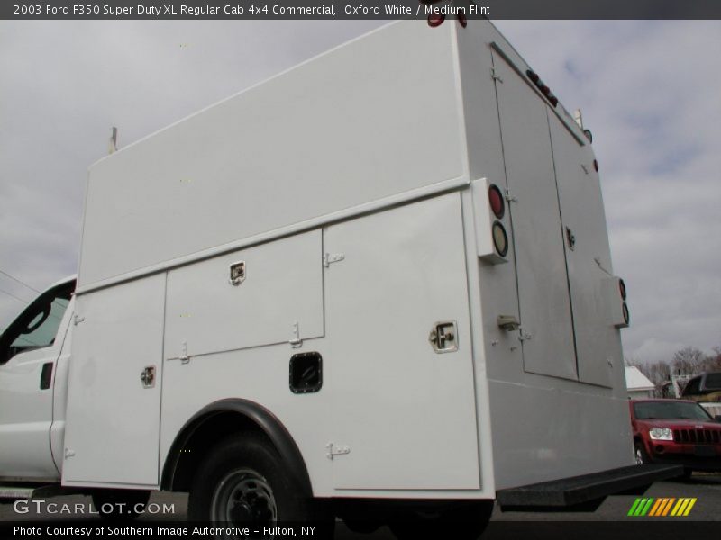 Oxford White / Medium Flint 2003 Ford F350 Super Duty XL Regular Cab 4x4 Commercial