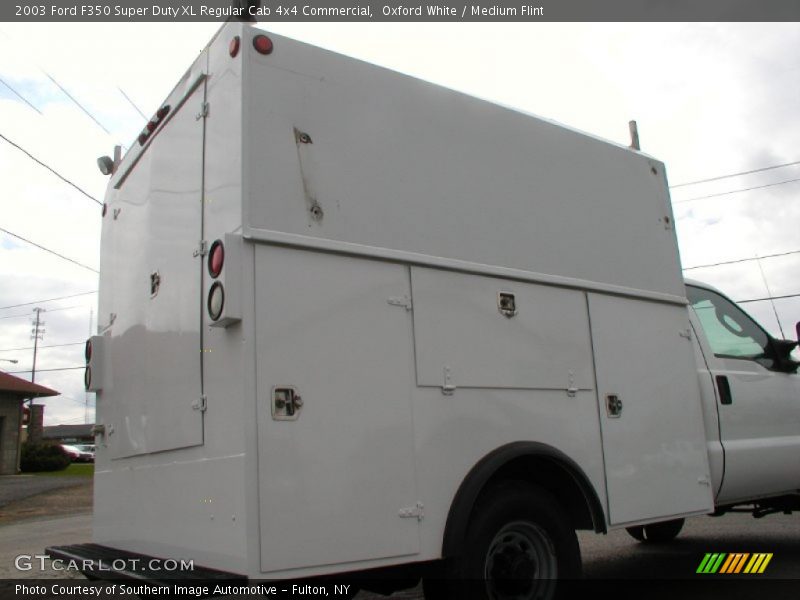 Oxford White / Medium Flint 2003 Ford F350 Super Duty XL Regular Cab 4x4 Commercial