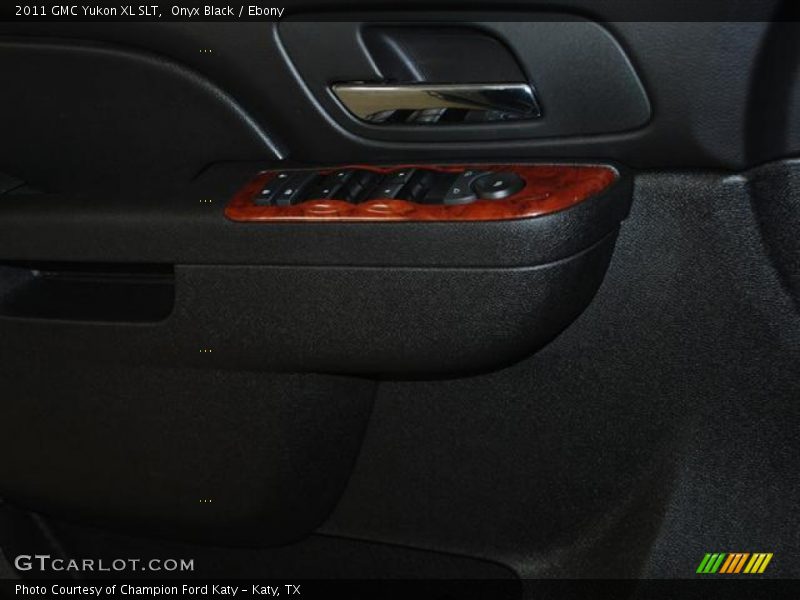 Onyx Black / Ebony 2011 GMC Yukon XL SLT