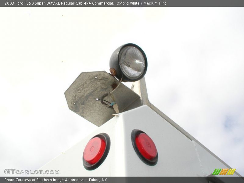 Oxford White / Medium Flint 2003 Ford F350 Super Duty XL Regular Cab 4x4 Commercial