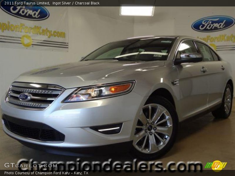 Ingot Silver / Charcoal Black 2011 Ford Taurus Limited