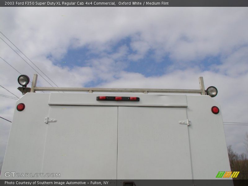 Oxford White / Medium Flint 2003 Ford F350 Super Duty XL Regular Cab 4x4 Commercial