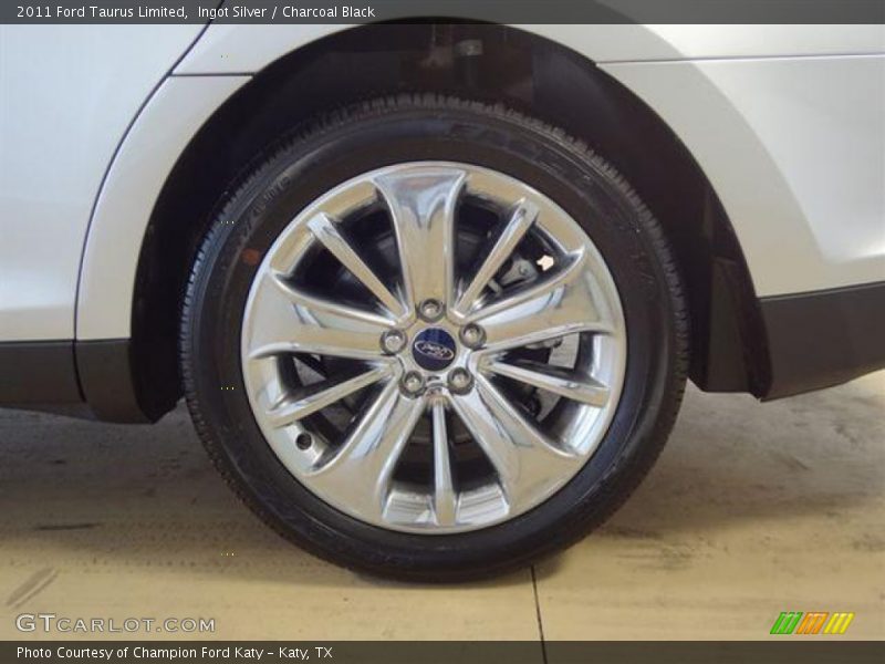 Ingot Silver / Charcoal Black 2011 Ford Taurus Limited