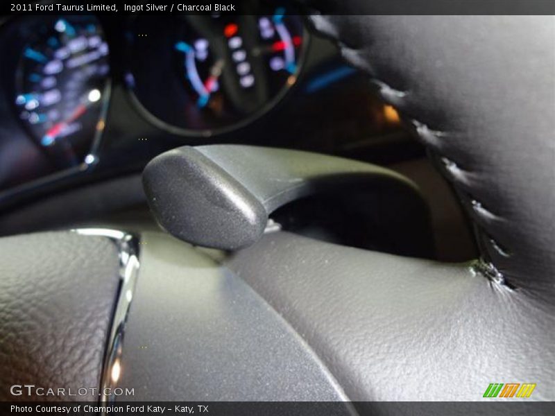 Ingot Silver / Charcoal Black 2011 Ford Taurus Limited