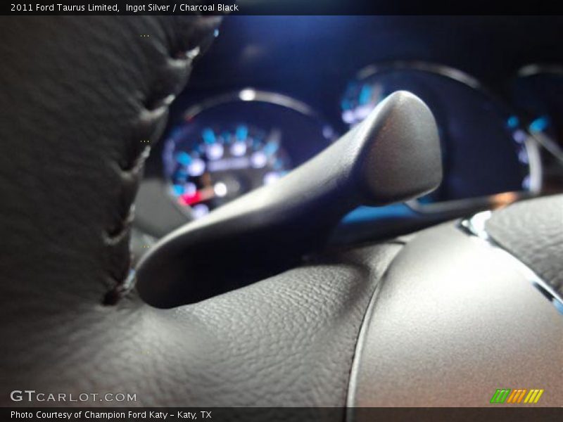Ingot Silver / Charcoal Black 2011 Ford Taurus Limited