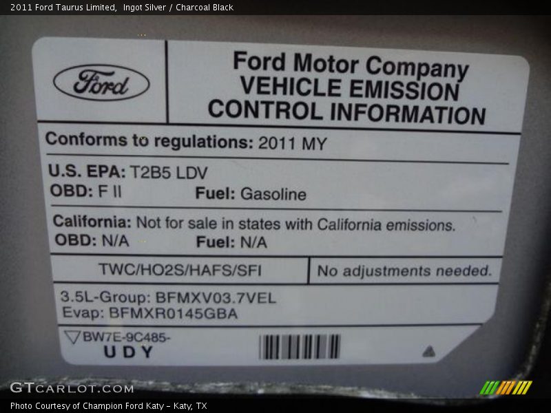Ingot Silver / Charcoal Black 2011 Ford Taurus Limited