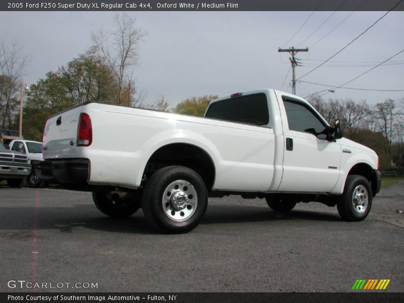  2005 F250 Super Duty XL Regular Cab 4x4 Oxford White