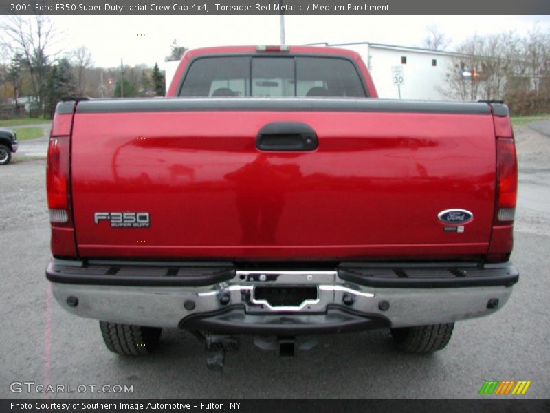 Toreador Red Metallic / Medium Parchment 2001 Ford F350 Super Duty Lariat Crew Cab 4x4