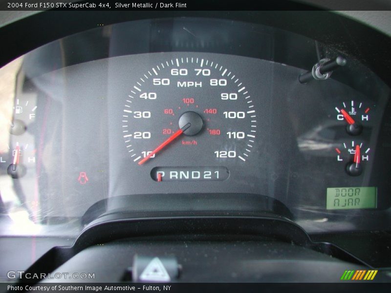 Silver Metallic / Dark Flint 2004 Ford F150 STX SuperCab 4x4