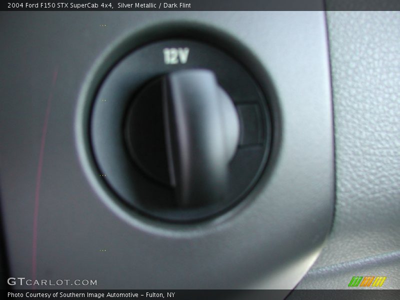 Silver Metallic / Dark Flint 2004 Ford F150 STX SuperCab 4x4
