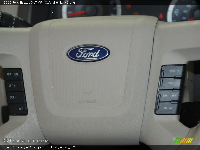 Oxford White / Stone 2010 Ford Escape XLT V6