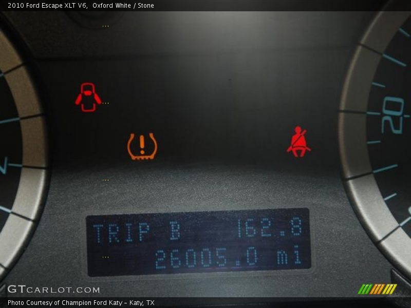 Oxford White / Stone 2010 Ford Escape XLT V6