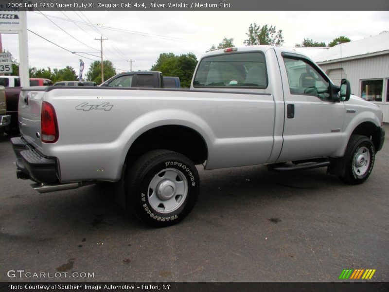 Silver Metallic / Medium Flint 2006 Ford F250 Super Duty XL Regular Cab 4x4
