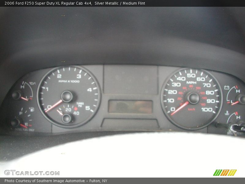 Silver Metallic / Medium Flint 2006 Ford F250 Super Duty XL Regular Cab 4x4