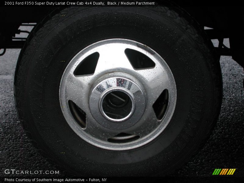  2001 F350 Super Duty Lariat Crew Cab 4x4 Dually Wheel