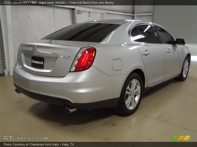 Ingot Silver Metallic / Charcoal Black/Fine Line Ebony 2010 Lincoln MKS FWD