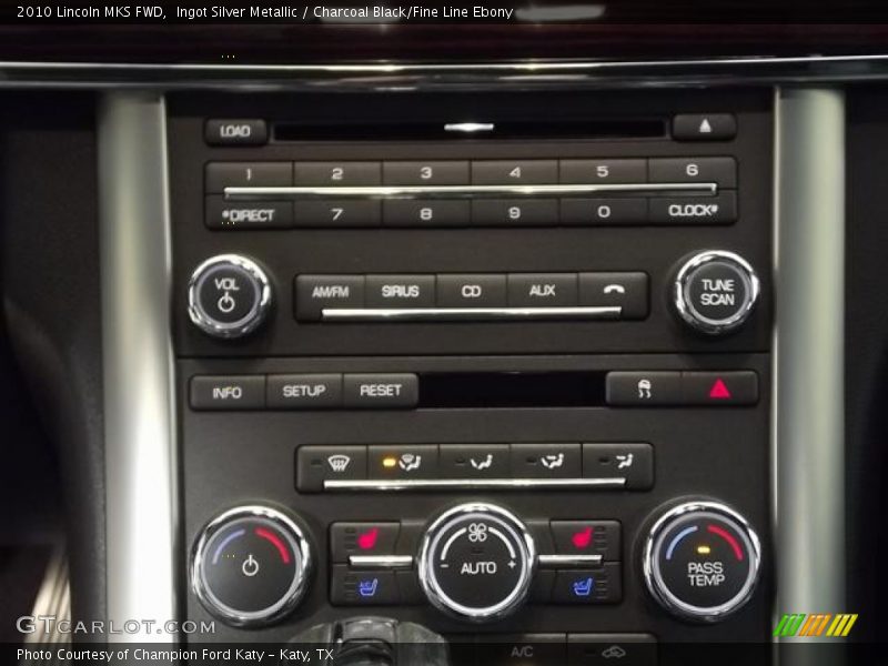 Ingot Silver Metallic / Charcoal Black/Fine Line Ebony 2010 Lincoln MKS FWD