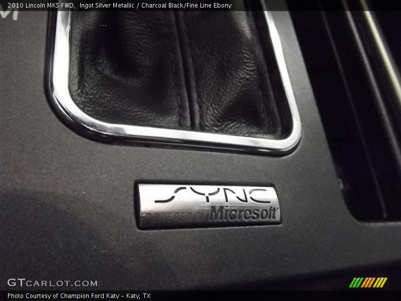 Ingot Silver Metallic / Charcoal Black/Fine Line Ebony 2010 Lincoln MKS FWD