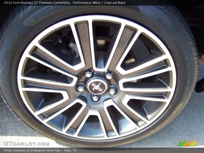  2010 Mustang GT Premium Convertible Wheel