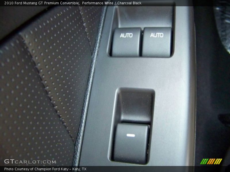 Performance White / Charcoal Black 2010 Ford Mustang GT Premium Convertible