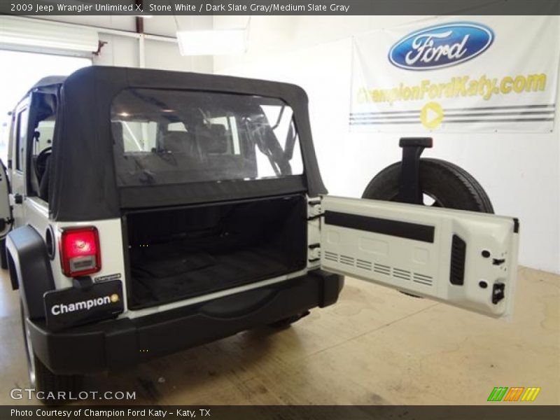 Stone White / Dark Slate Gray/Medium Slate Gray 2009 Jeep Wrangler Unlimited X