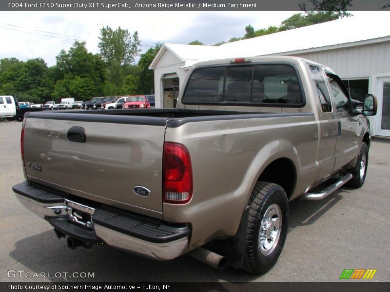 Arizona Beige Metallic / Medium Parchment 2004 Ford F250 Super Duty XLT SuperCab