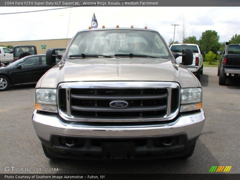 Arizona Beige Metallic / Medium Parchment 2004 Ford F250 Super Duty XLT SuperCab