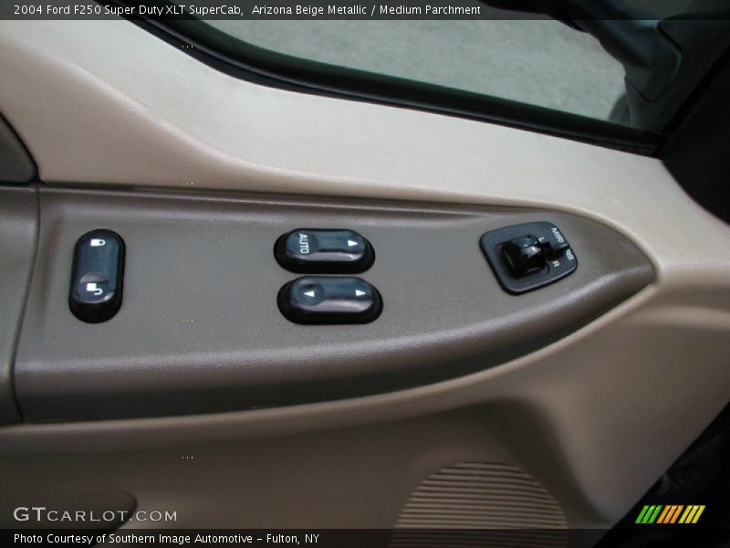 Arizona Beige Metallic / Medium Parchment 2004 Ford F250 Super Duty XLT SuperCab