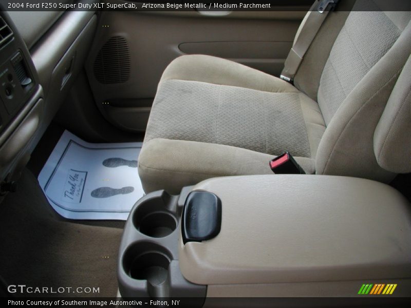 Arizona Beige Metallic / Medium Parchment 2004 Ford F250 Super Duty XLT SuperCab