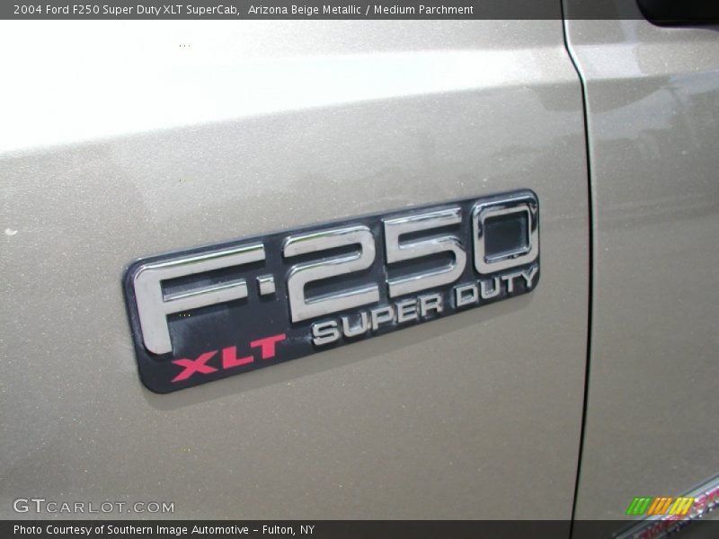  2004 F250 Super Duty XLT SuperCab Logo