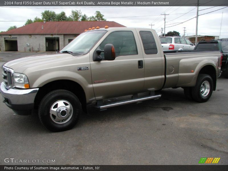 Arizona Beige Metallic / Medium Parchment 2004 Ford F350 Super Duty XLT SuperCab 4x4 Dually