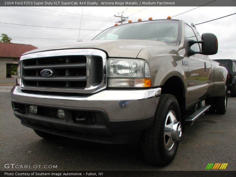 Arizona Beige Metallic / Medium Parchment 2004 Ford F350 Super Duty XLT SuperCab 4x4 Dually