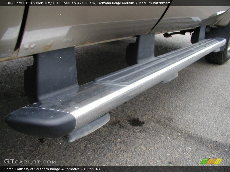 Arizona Beige Metallic / Medium Parchment 2004 Ford F350 Super Duty XLT SuperCab 4x4 Dually