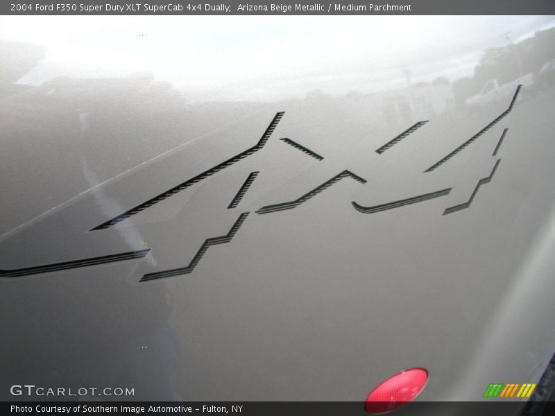 Arizona Beige Metallic / Medium Parchment 2004 Ford F350 Super Duty XLT SuperCab 4x4 Dually