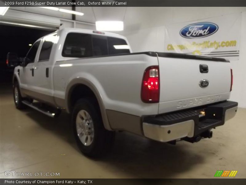 Oxford White / Camel 2009 Ford F250 Super Duty Lariat Crew Cab