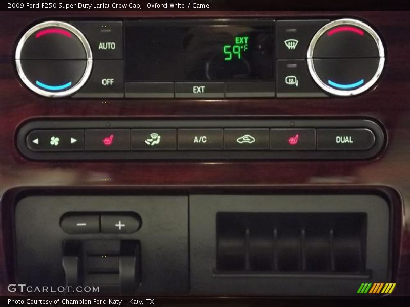Oxford White / Camel 2009 Ford F250 Super Duty Lariat Crew Cab