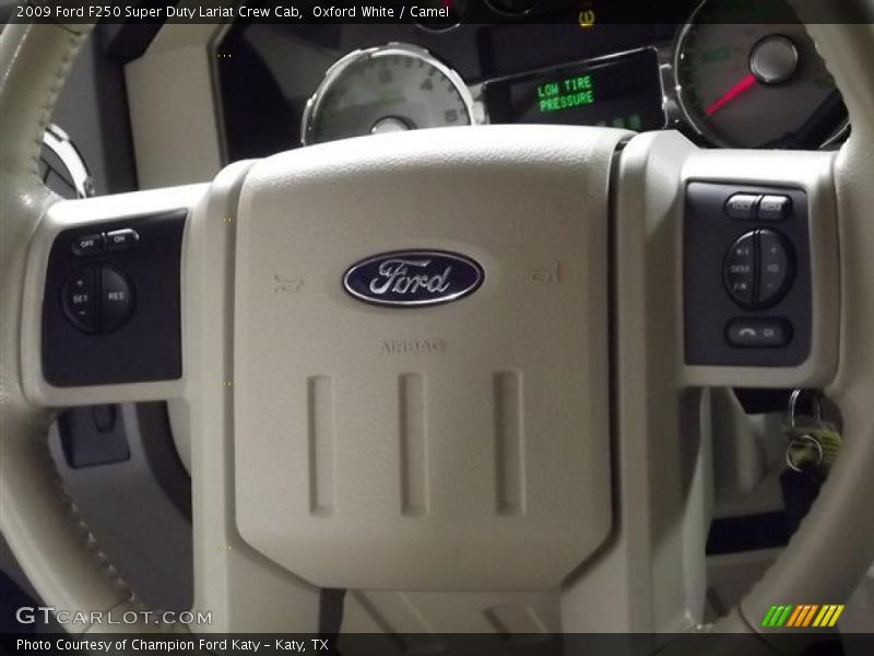 Oxford White / Camel 2009 Ford F250 Super Duty Lariat Crew Cab