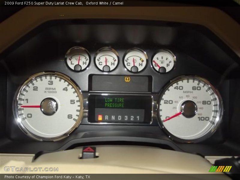 Oxford White / Camel 2009 Ford F250 Super Duty Lariat Crew Cab
