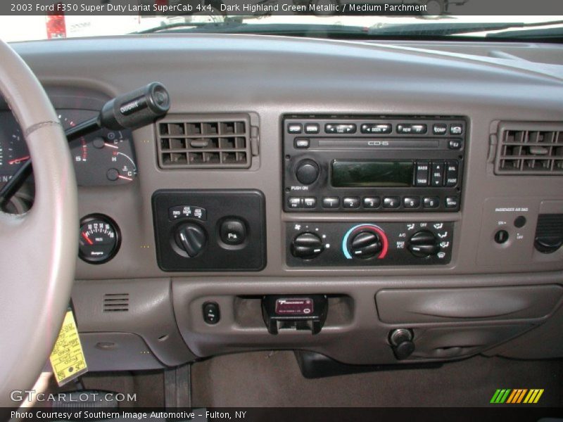 Dark Highland Green Metallic / Medium Parchment 2003 Ford F350 Super Duty Lariat SuperCab 4x4