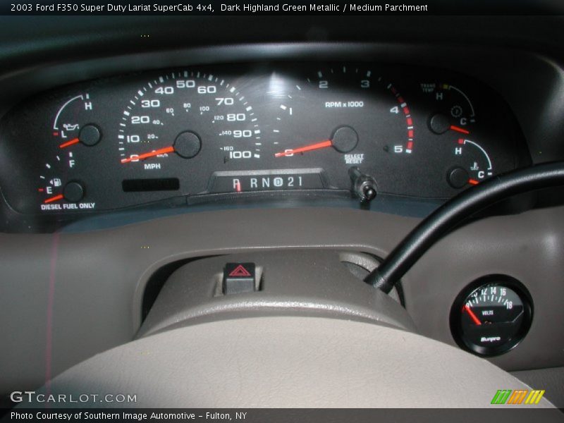 Dark Highland Green Metallic / Medium Parchment 2003 Ford F350 Super Duty Lariat SuperCab 4x4